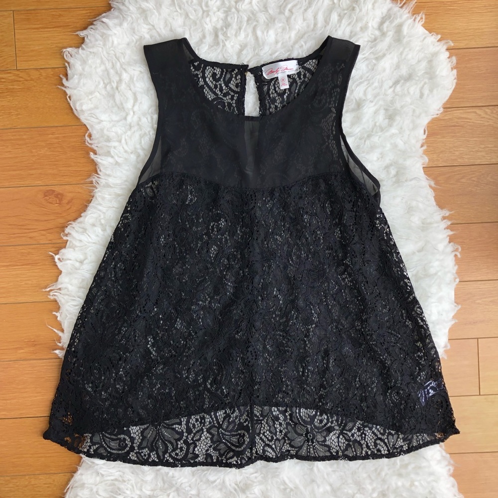 Marilyn Monroe Women’s Lace Top Size Medium